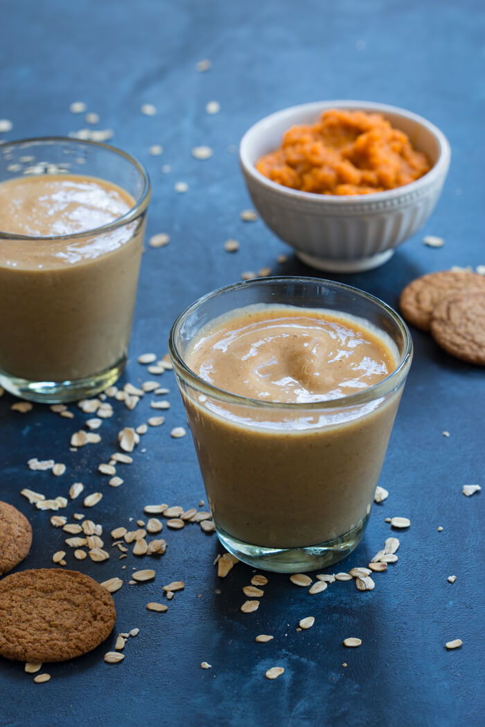 You've gotta taste this Pumpkin Pie Smoothie made with frozen bananas, rolled oats, canned pumpkin, almond milk and pumpkin pie spice will get your taste buds jazzed for fall!
