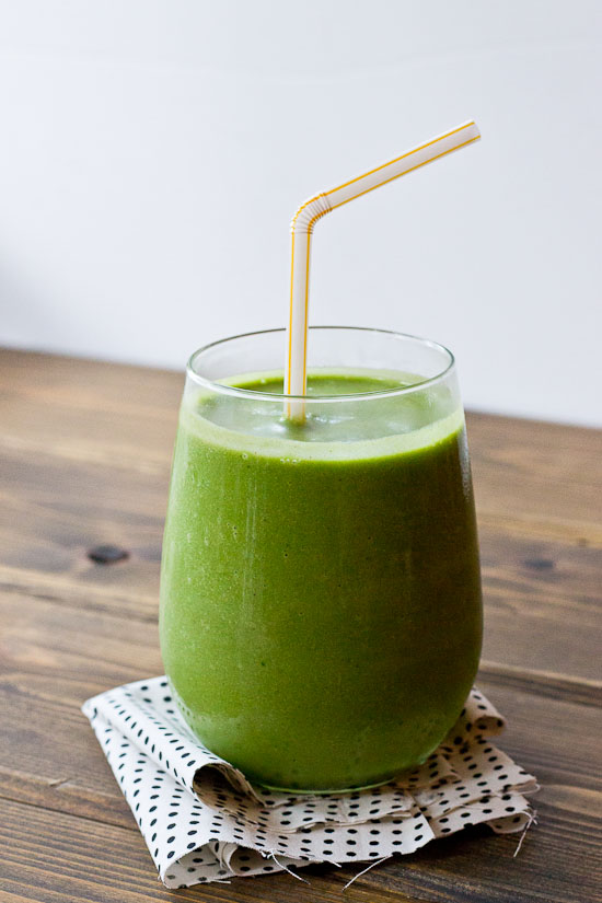 Peanut butter lovers beware: this PB Lovers' Detox Smoothie will have you weak in the knees. Grab a straw, you PB crazies and get your detox on!