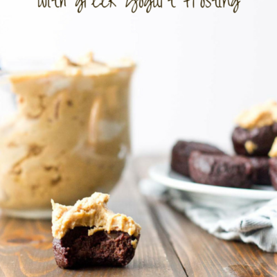 These Flourless Chocolate Fudge Brownie Bites are made with 5 whole foods, no sugar added, and topped with pillowy Peanut Butter Greek Yogurt Frosting. Ahhhhhmazzzzzzing!!!