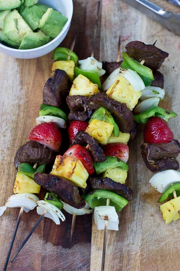 These Balsamic Steak Kabobs are infused with sweet balsamic flavor, garlic, and loaded with summer produce. Nothing better than a summer grilling night.| @KristinaLaRueRD