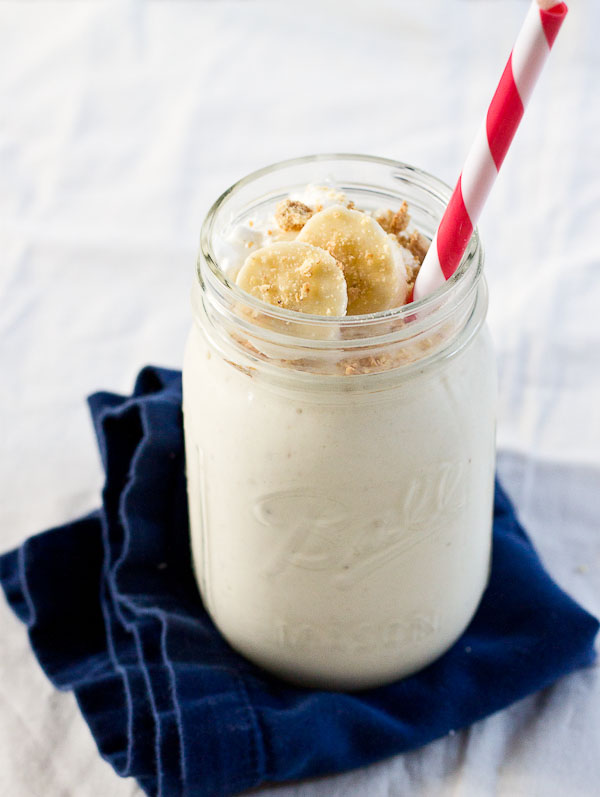 This Whipped Banana Cream Cheesecake Shake is 100% indulgent without all the guilt. It's high protein made with bananas and cottage cheese and no added sugar! Love this is the healthy way to eat Banana Cream Cheesecake. | @KristinaLaRueRD | loveandzest.com