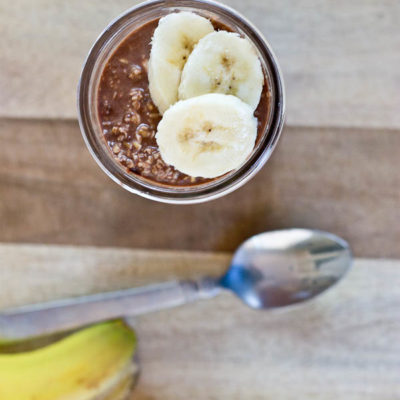 Rise and shine, it's breakfast time! Jumpstart your day with this high protein Chocolate Banana Overnight Oats recipe... all dessert-y and no cooking required. Grab and go convenience. Gluten-free. Great source of protein and fiber.