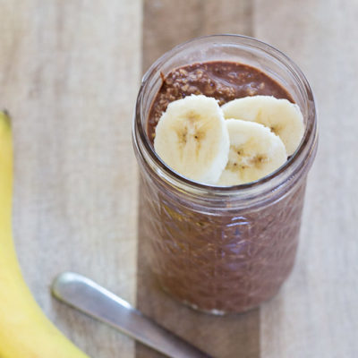 Rise and shine, it's breakfast time! Jumpstart your day with this high protein Chocolate Banana Overnight Oats recipe... all dessert-y and no cooking required. Grab and go convenience. Gluten-free. Great source of protein and fiber.