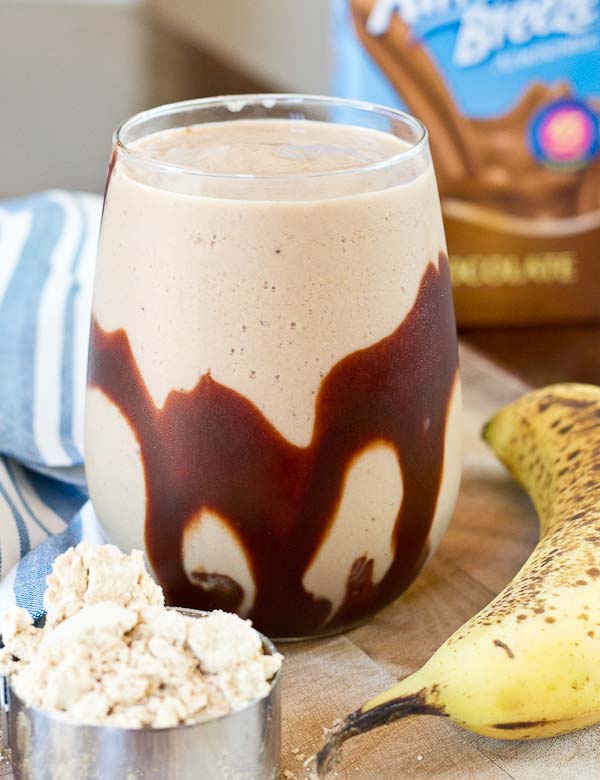 Chocolate Peanut Butter Protein Smoothie...a chocolate lovers dream. Sweet, creamy, high protein, no added sugar, and made with only 3 ingredients!