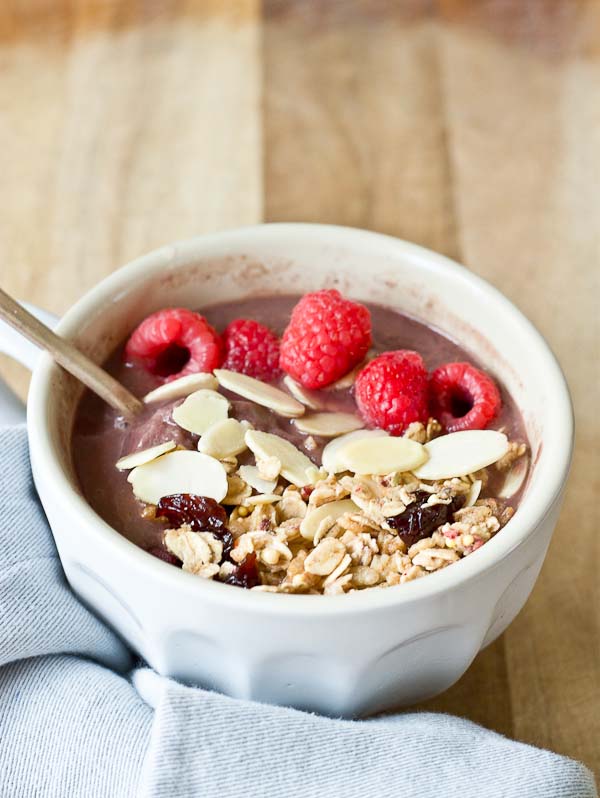 Acai, an ancient super-berry from the Amazon rainforest, makes this smoothie bowl extra velvety, decadent and low carb.