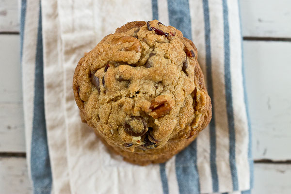 Coconut Oil Chocolate Chip & Cranberry Cookies...have you tried coconut oil in cookies yet? Coconut oil is yummy yum yum in sweet foods. And I LOVE what it does to cookies-- crispy on the edges and soft in the middle kinda of cookies, with a hint of coconut flavor.