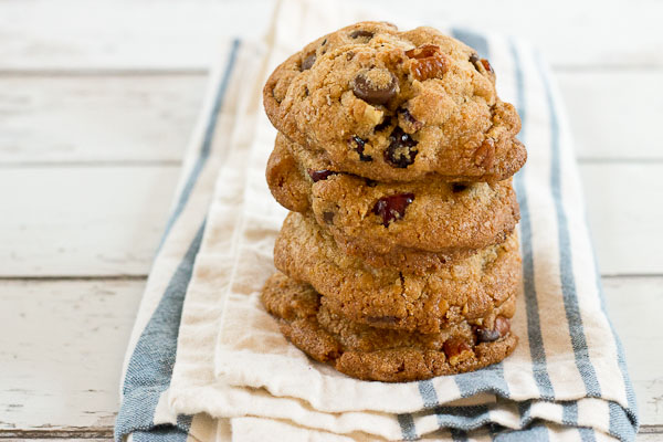 Coconut Oil Chocolate Chip & Cranberry Cookies...have you tried coconut oil in cookies yet? Coconut oil is yummy yum yum in sweet foods. And I LOVE what it does to cookies-- crispy on the edges and soft in the middle kinda of cookies, with a hint of coconut flavor.