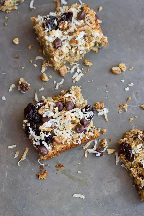 These Soft Baked Oatmeal Chocolate Chip Bars are soooooft and oooh so gooooewy. Healthy enough for a breakfast bar or enjoy as snack or dessert any time of day. Love the chocolate chunks in every bite! Vegan and Gluten Free.