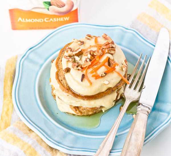 These Carrot Cake Pancakes with Cashew Cream Frosting are ahhhmazing. They are soft and nutty and the cashew cream frosting is so so creamy! Who doesn’t love dessert for breakfast??