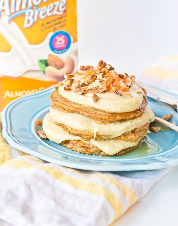 These Carrot Cake Pancakes with Cashew Cream Frosting are ahhhmazing. They are soft and nutty and the cashew cream frosting is so so creamy! Who doesn’t love dessert for breakfast??