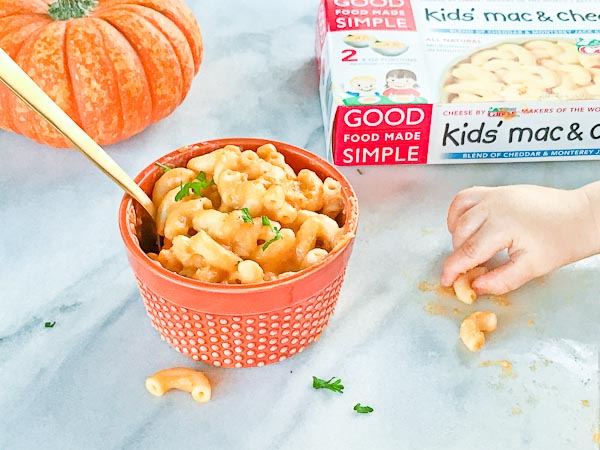 Pumpkin Mac n Cheese made with Good Food Made Simple Kids Mac n Cheese. So simple so good!!!! Lots of quick weeknight dinner ideas to make life more simple.