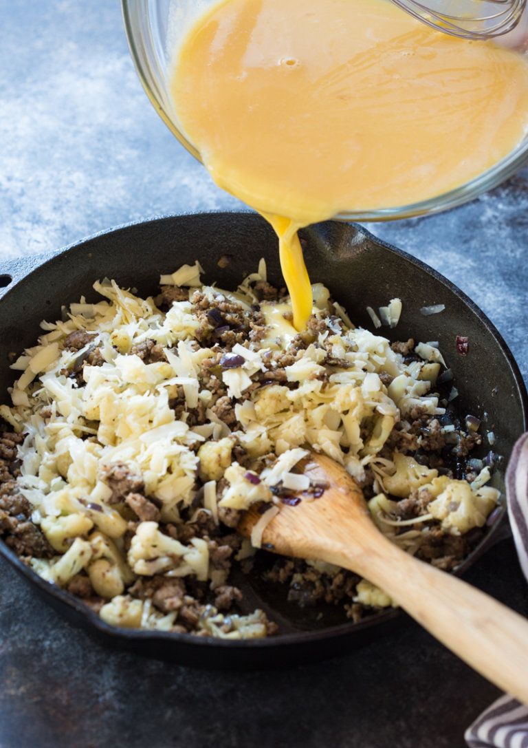 Low Carb Cauliflower Breakfast Skillet Casserole