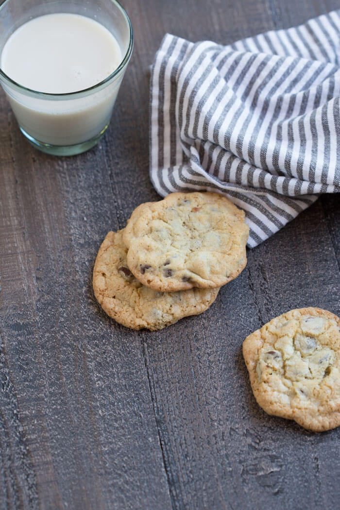 Crispy on the outside and soft in the middle. Get the Best Homemade Chocolate Chip Cookies recipe in your life.