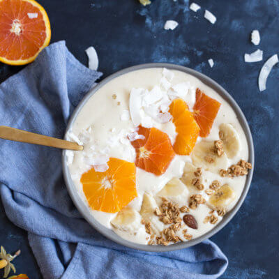 Orange Creamsicle Smoothie Bowl! Creamy, dreamy and everything you want in a smoothie that you can spoon. I love spooning my smoothies! Spooning > Sipping.