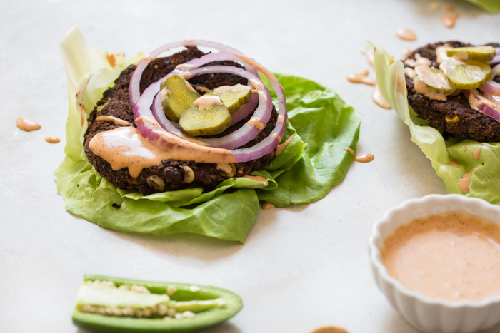 Skillet Jalapeño Black Bean Burgers... the cast iron skillet is the game changer for cooking black bean burgers especially if you're vegetarian or vegan because skillet = perfect for the grill!