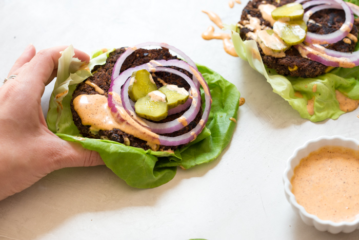 Skillet Jalapeño Black Bean Burgers... the cast iron skillet is the game changer for cooking black bean burgers especially if you're vegetarian or vegan because skillet = perfect for the grill!