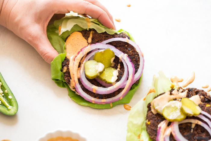 Skillet Jalapeño Black Bean Burgers... the cast iron skillet is the game changer for cooking black bean burgers especially if you're vegetarian or vegan because skillet = perfect for the grill!