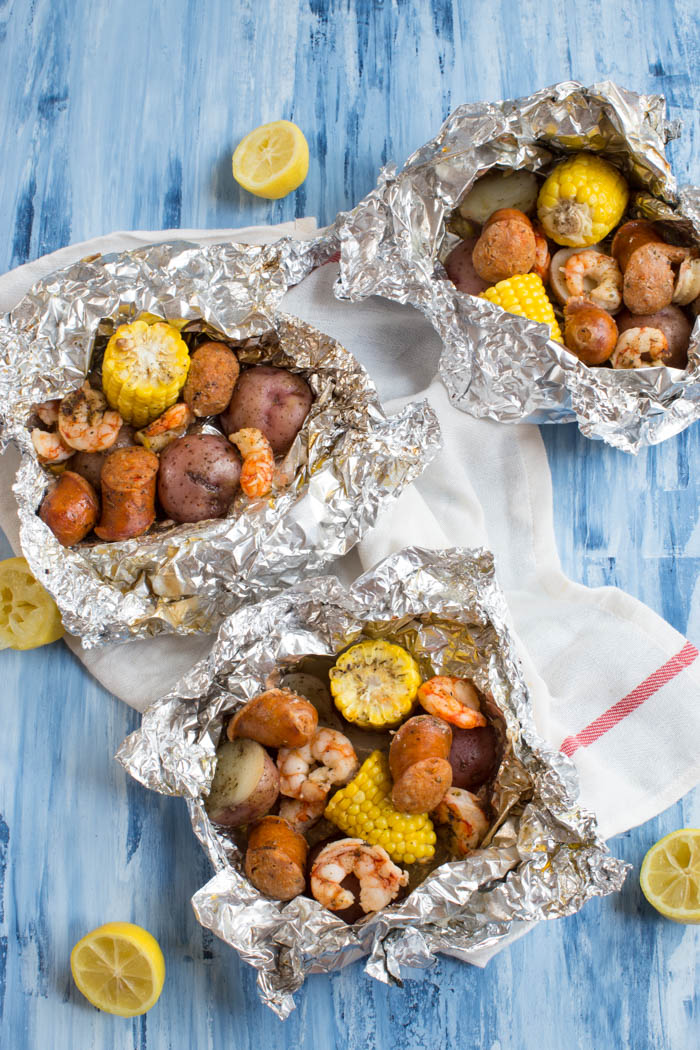 The traditional low country boil just got easier with these Low Country Boil Foil Packs that are ready for the grill, any day of the week! These packs are less fuss and take only minutes to put together.