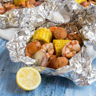 The traditional low country boil just got easier with these Low Country Boil Foil Packs that are ready for the grill, any day of the week! These packs are less fuss and take only minutes to put together.