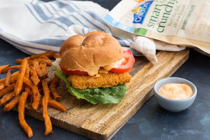 Want to bring home restaurant style flavor and have it on the table in less than 25 minutes? Get this Crispy Fish Sandwich with Sriracha Mayo Dressing on the menu!