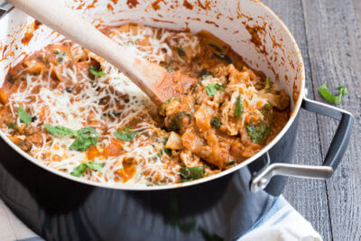 Healthy Hamburger Helper Lasagna Skillet, OMG! This dinner is genius: one pot on the stove top with minimal effort for the tastiest homemade lasagna with lots of hidden veggies.