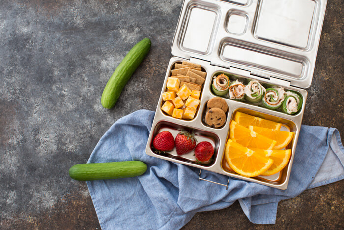Sandwich free kid friendly lunch box ideas the whole family will love. These tasty bento style lunch boxes are balanced for nutrition, color, and variety the kids will love them. 