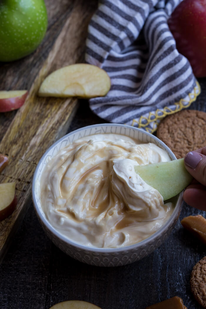 Caramel Apple Cheesecake Dip made with 3 ingredients for your sweet caramel apple loving self. This dip is a fall snacking necessity.