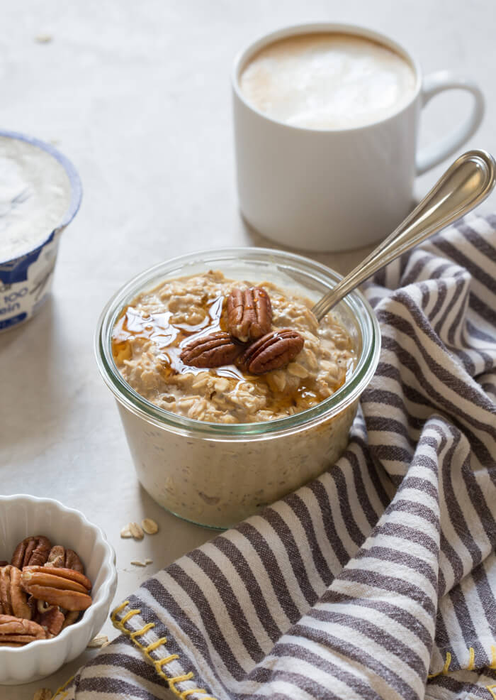 These Maple Pecan Latte Overnight Oats are perfectly maple-y sweet, latte infused and have all the holiday vibes. I’m in L-O-V-E.