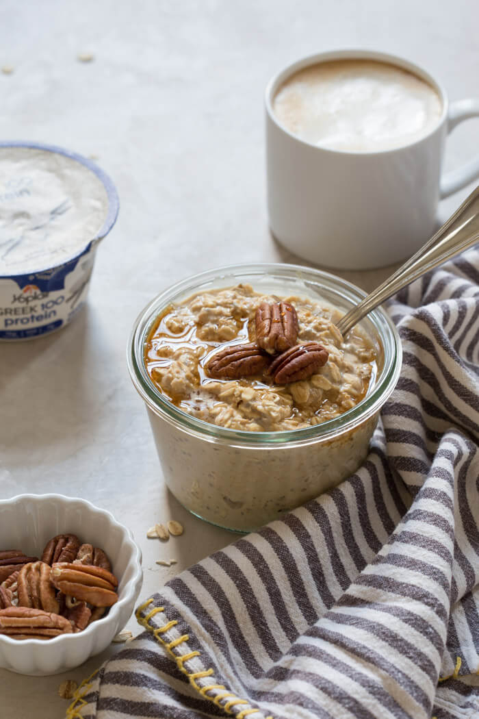 These Maple Pecan Latte Overnight Oats are perfectly maple-y sweet, latte infused and have all the holiday vibes. I’m in L-O-V-E.