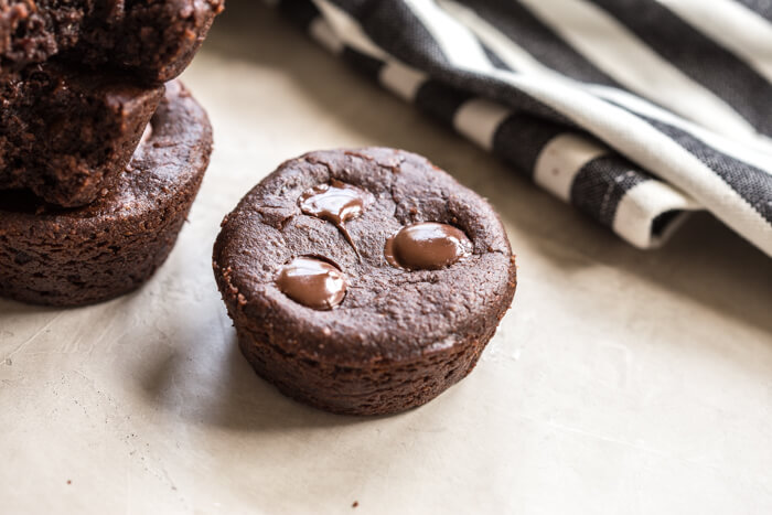 Fudgy Vegan Birthday Cake Brownies moist. chocolate. birthday cake. in brownie form with an extra chocolate fudge factor.