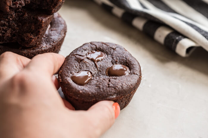 Fudgy Vegan Birthday Cake Brownies moist. chocolate. birthday cake. in brownie form with an extra chocolate fudge factor.