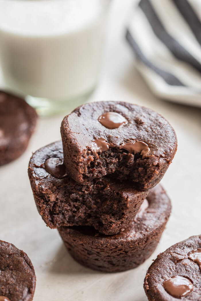 Fudgy Vegan Birthday Cake Brownies moist. chocolate. birthday cake. in brownie form with an extra chocolate fudge factor.