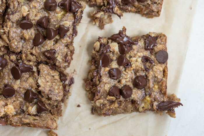 Soft Baked Almond Butter Banana Oat Bars, a whole food bar made in one bowl with simple ingredients. Soft baked and yummy for breakfast, snack or dessert. 