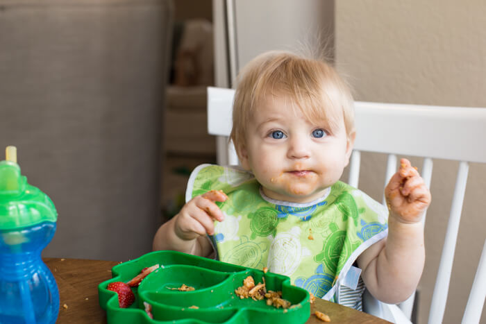 Looking for healthy dinner ideas for kids, including that picky eater toddler of yours? We’ve got you covered with this round up of kid friendly dinner ideas!