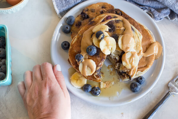 gluten free Greek yogurt blueberry pancakes 