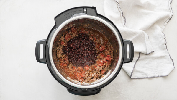 Stuffed Pepper Soup is best pressure cooker soup recipe to make this fall. It’s stuffed peppers in a bowl, easier to eat, faster to prep, and family fav.