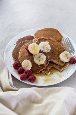 Whole Wheat Pancakes made with flaxseed and whole wheat flour and boast of fiber, protein and healthy fats. 